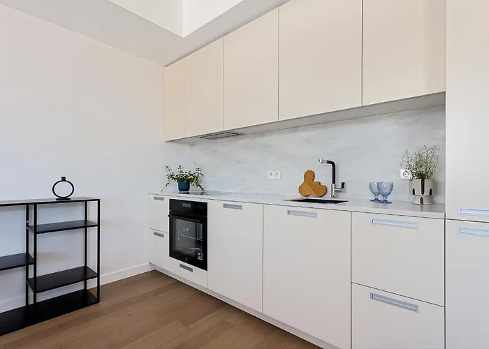 Sea View Family In Unique Kalaranna District Apartment