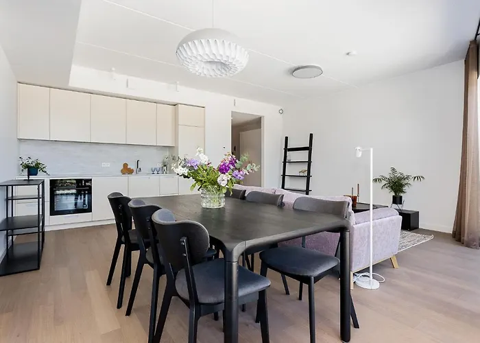 Sea View Family In Unique Kalaranna District Apartment